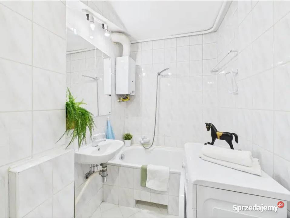 Rodzinne mieszkanie 3 pokoje i balkon oś piwnica Wadowice