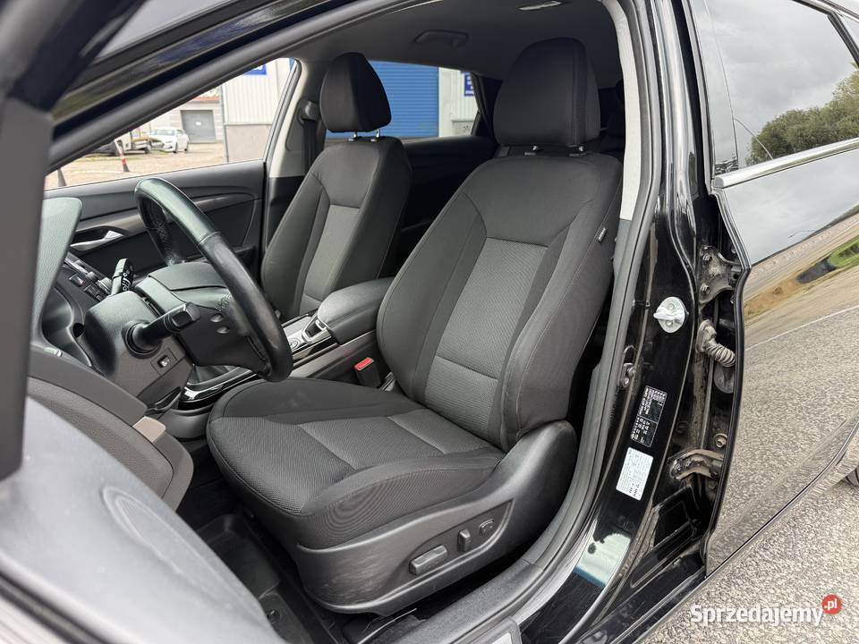 Hyundai i40 16 BENZYNA Klimatronik Nawigacja komputer pokładowy Konin