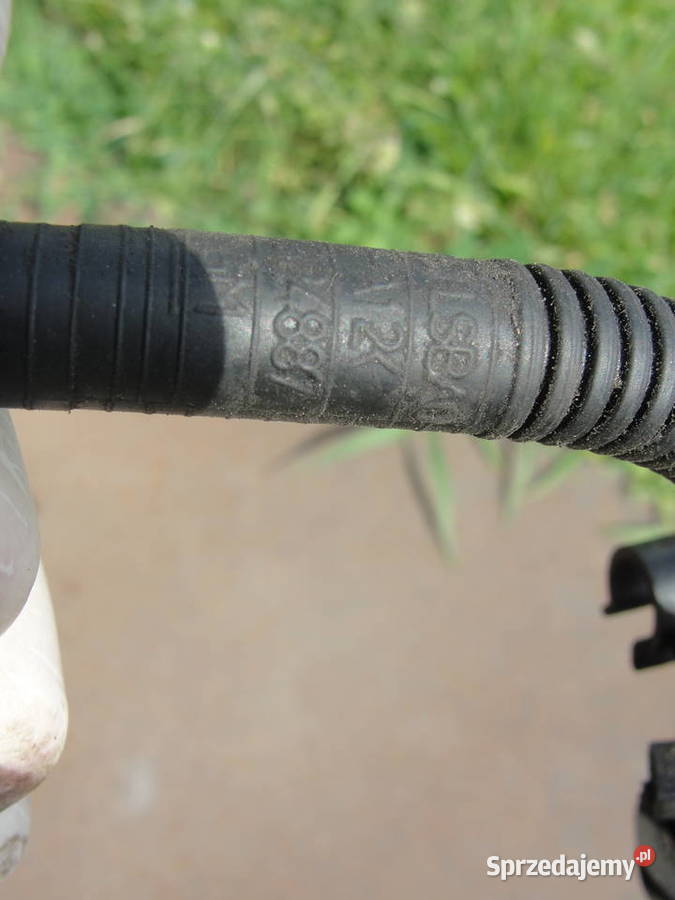 PRZEWÓD RURKA SPUSTOWA OPEL INSIGNIA A 13324887 osobowe Podszybia Dąbrowa