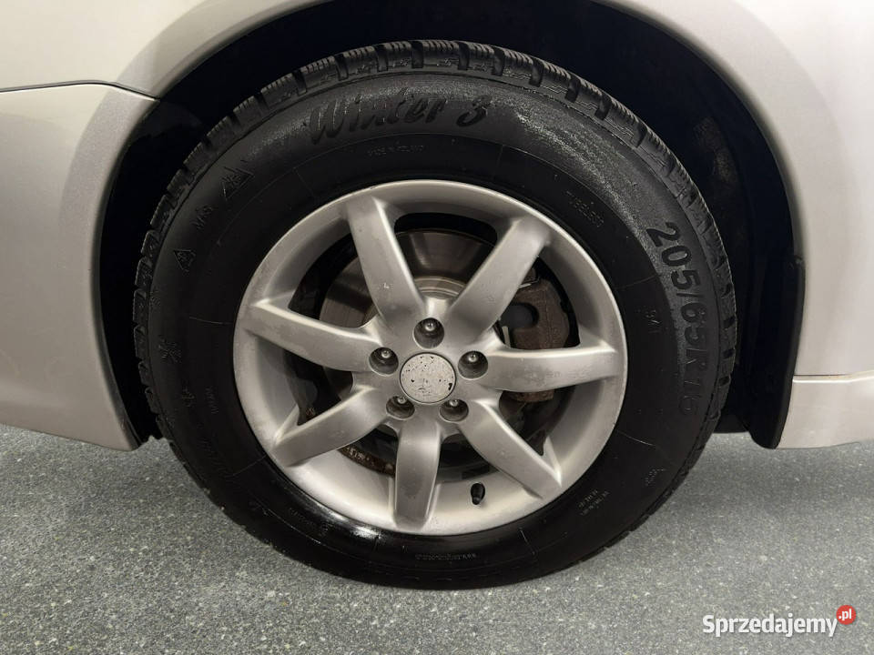 Subaru Legacy Family 20 LPG 165 M5 AWD 2008 r światła przeciwmgielne małopolskie Myślenice sprzedam