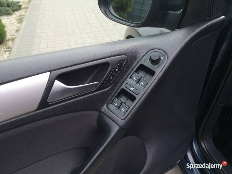 Volkswagen Golf 16 TDI 105 Klimatr Tempo Isofix isofix Strzegom