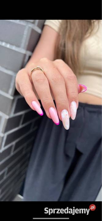 Manicure idealny na lato wakacje i codzienność Chorzów