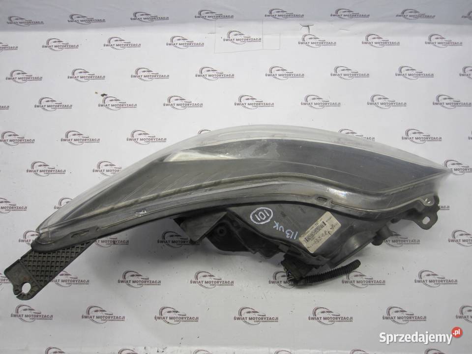 FORD FOCUS MK3 III 13r lampa lewa przód