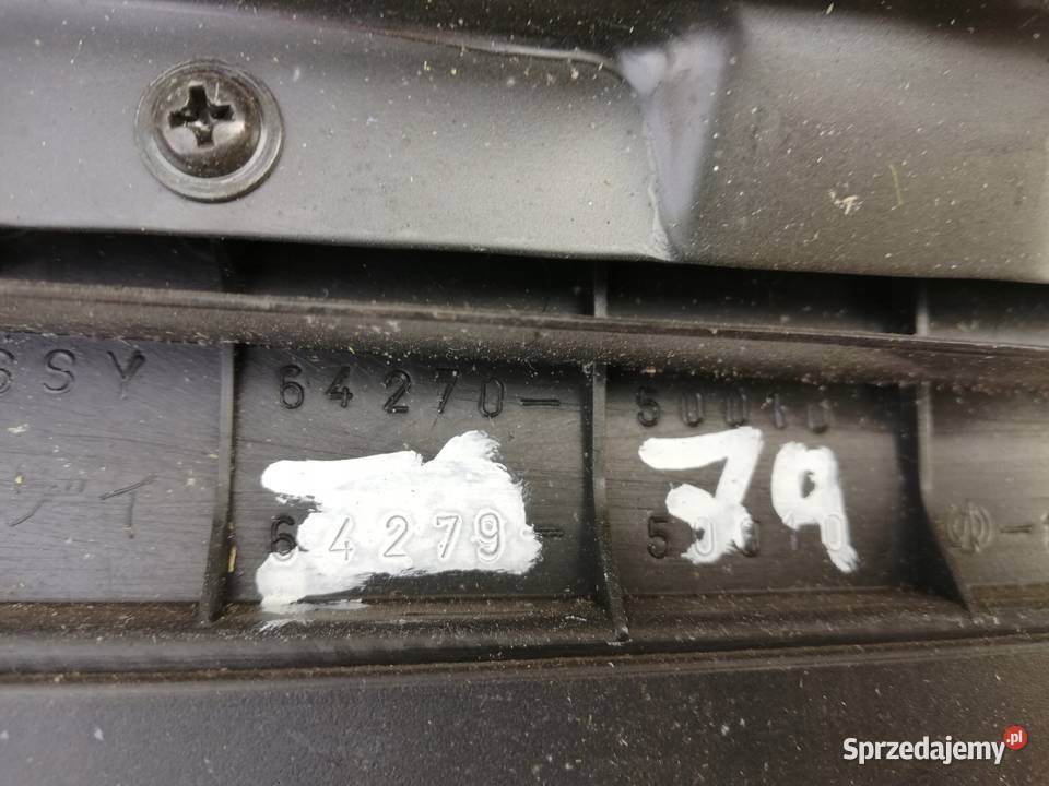ZAŚLEPKA KANAPY OTWÓR NA NARTY LEXUS LS430 0105 osobowe Nowy Tomyśl