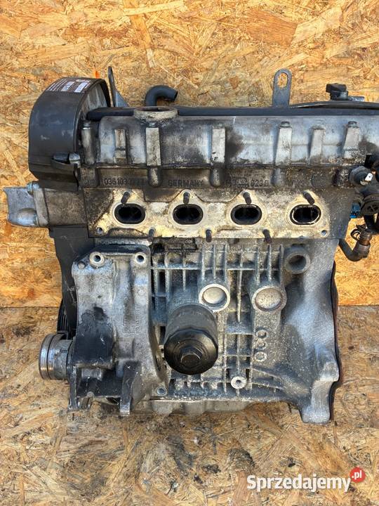 VW GOLF 4 14 AKQ 197 PRZEBIEG SILNIK BENZYNA osobowe Słowikowo