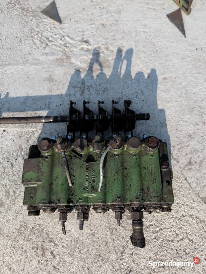 Sprzedam rozdzielacz widoczny na zdjęciu