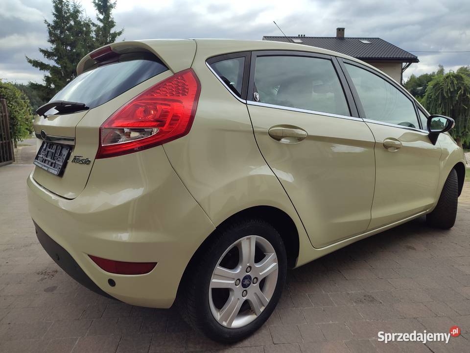 Ford Fiesta MK7 125 Benzyna Ghia Titanum Jasne isofix Fiesta wielkopolskie Turek