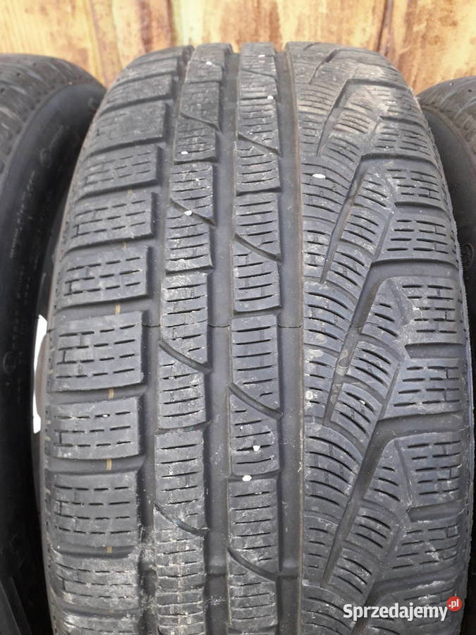 Sprzedam opony zimowe Pirelli 22550 R17 Ostrołęka