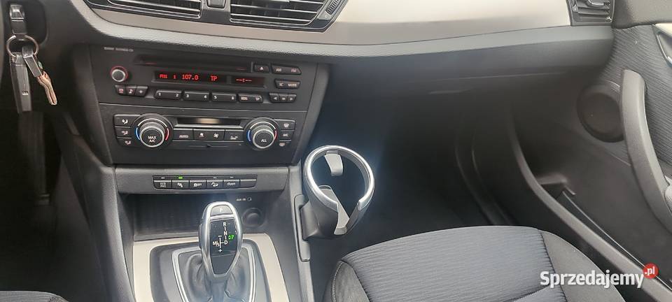 BMW X1 xdrive 4x4 automat czarny Lipsko
