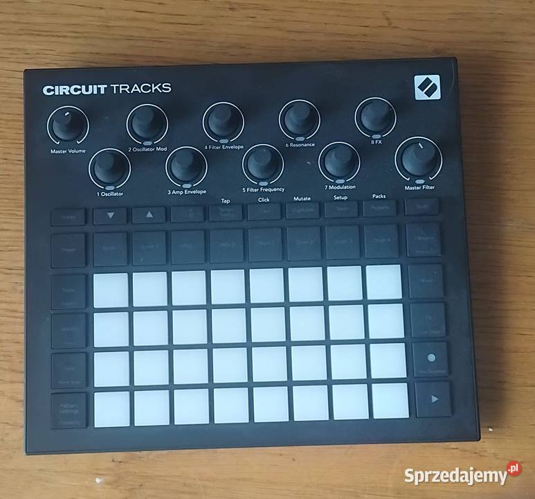Sekwencer i syntezator Novation Circuit Tracks Szczytno