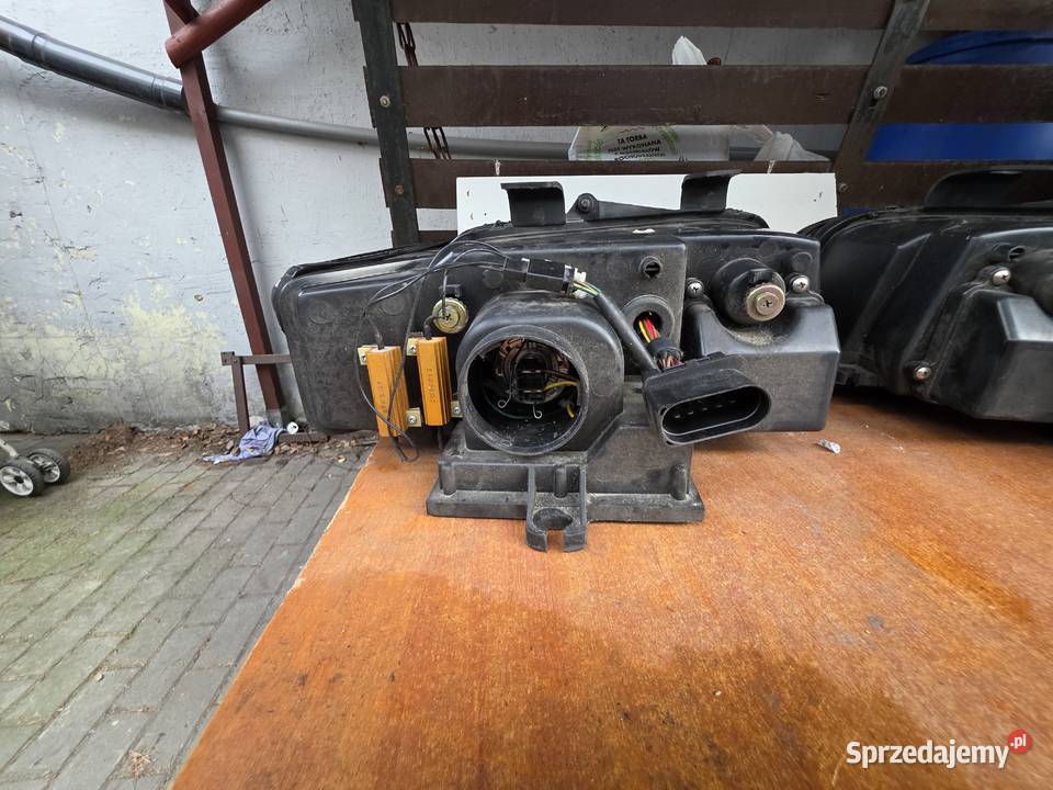 Lampy do AUDI A4 B4 Zamieniki Zabrze