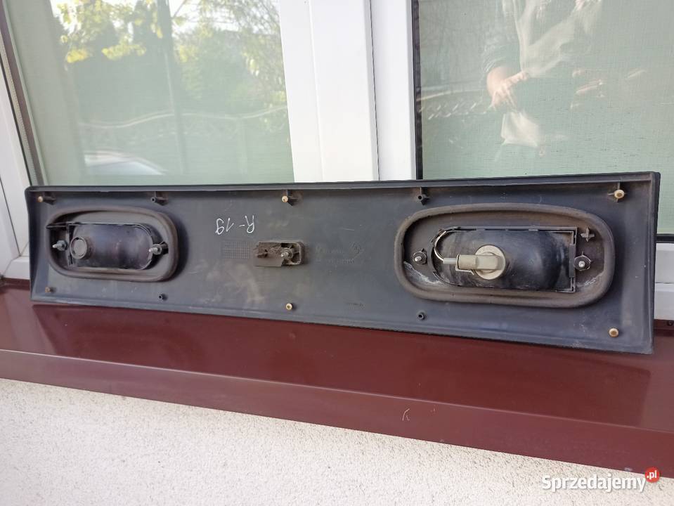 Renault 19 PH2 blenda na klapę bagażnika Sieradz