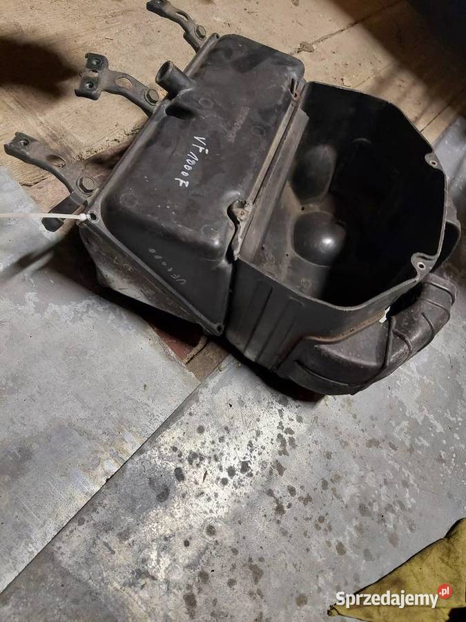 Honda vf1000 obudowa filtra powietrza airbox vf Jelenia Góra