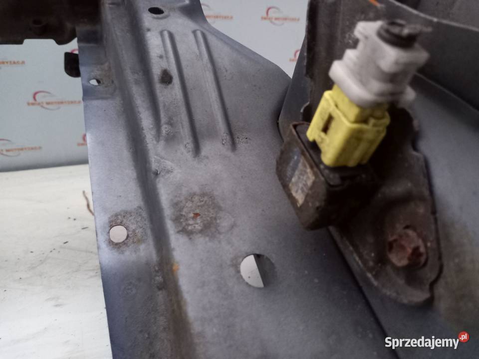 TOYOTA PRIUS XW20 06r pas przedni wzmocnienie osobowe świętokrzyskie