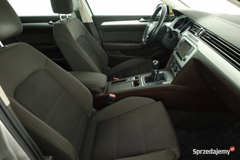 VW Passat 20 TDI kamera cofania Piaseczno