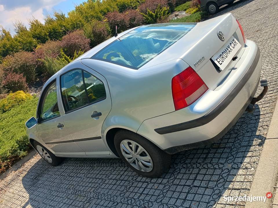 SUPER STAN Bora z 2001 r benzyna 14