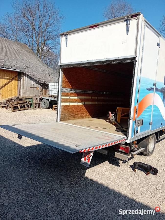 Iveco 40c15 kontener z windą Strzeżów Drugi