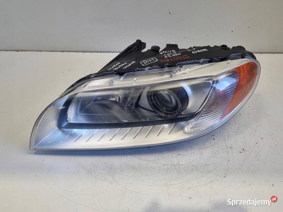 LAMPA LEWA Volvo S80 II V70 III XC70 PRZEDNIA Rudka