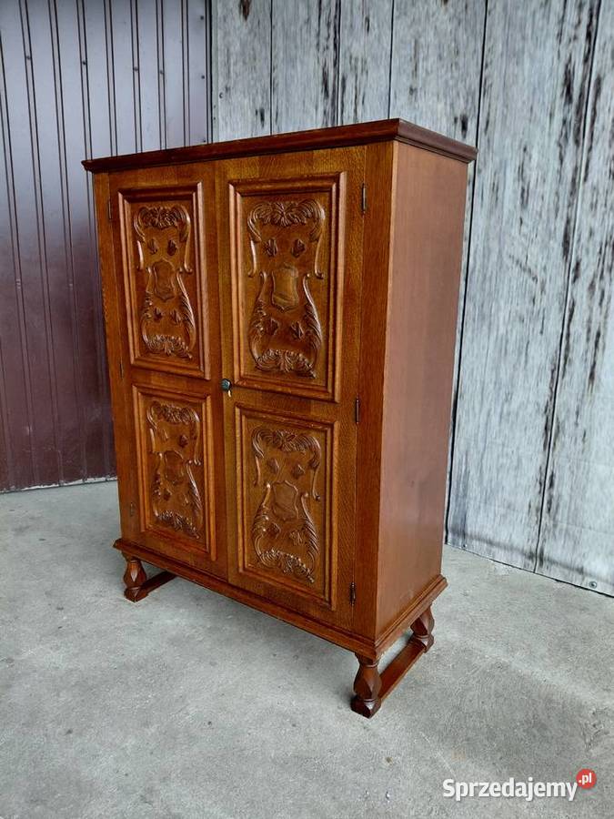 stara drewniana szafa 485 Byczyna sprzedam