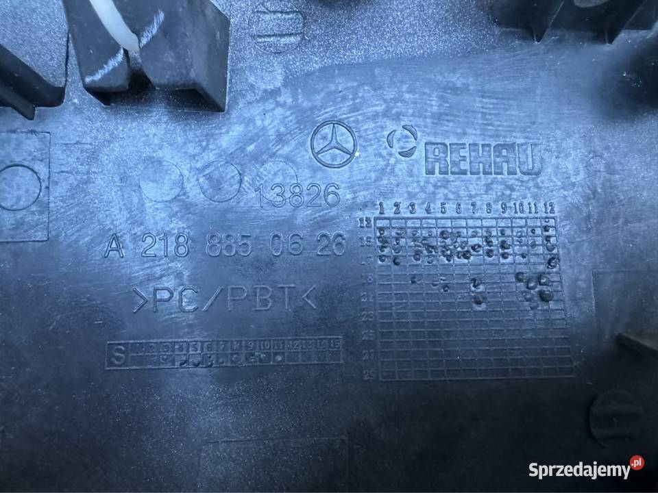 Zaślepka haka zderzaka przod MB cls w218 1417 Międzychód