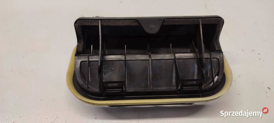 MERCEDES GLC W253 X253 KRATKA BAGAŻNIKA PRAWA