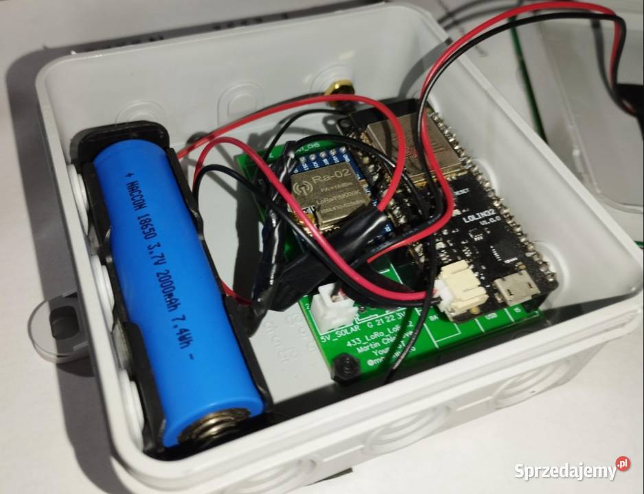 Miernik napięcia 12V akumulatora LoRa ESP32 Warszew