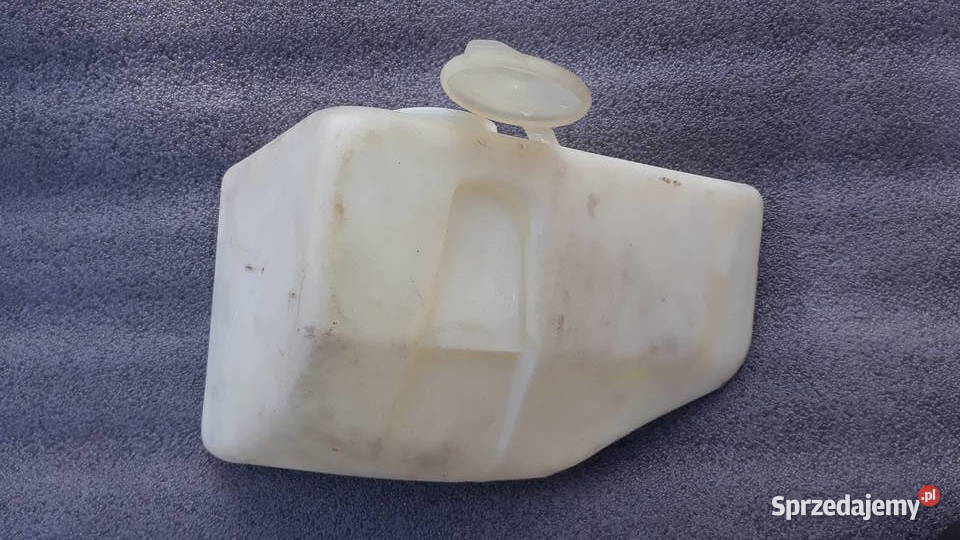 Opel kadett zbiorniczek spryskiwaczy Bukownica