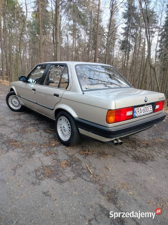 Samochód do ślubu BMW E30 wynajem samochodów Skała