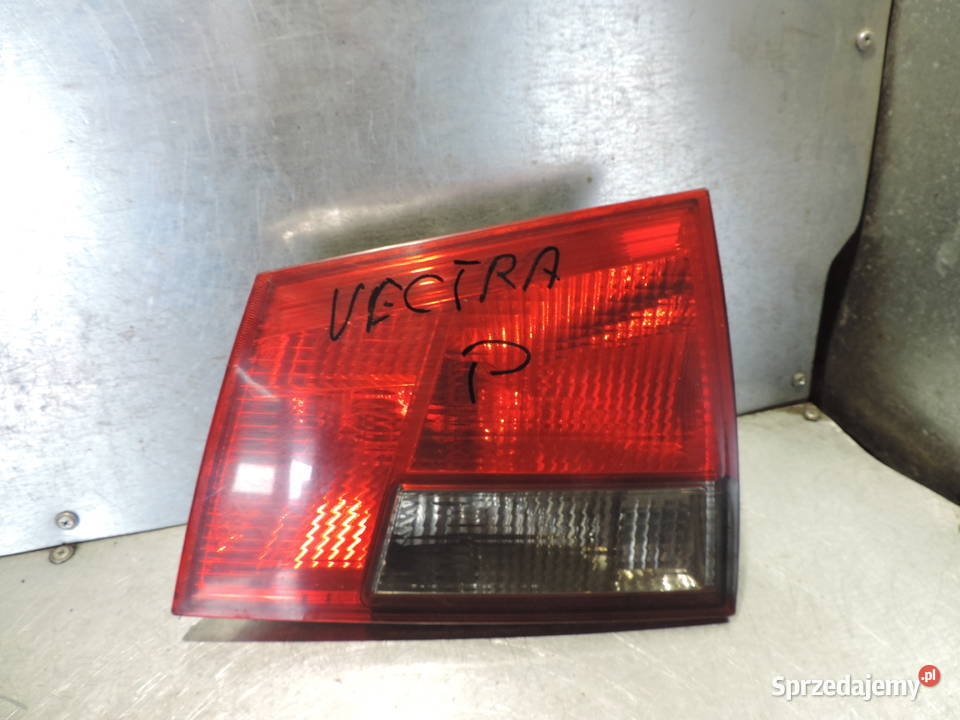 OPEL VECTRA C KOMBI FL LAMPA PRAWY TYŁ W KLAPIE osobowe Nowy Sącz