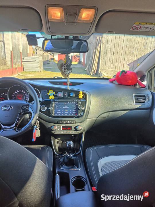 Sprzedam Zadbaną Kia ceed 16 Crdi 128 bluetooth