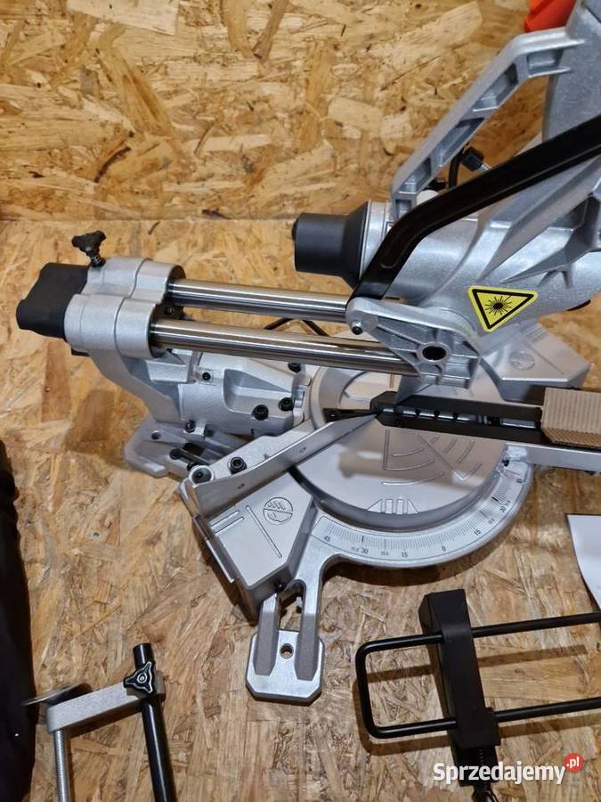 Precyzyjna piła ukośna z laserem i posuwem 255