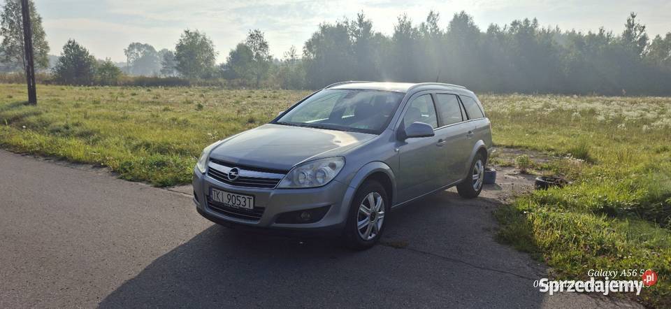 Opel Astra H 14 benzyna 2009 Kombi Ruda Strawczyńska