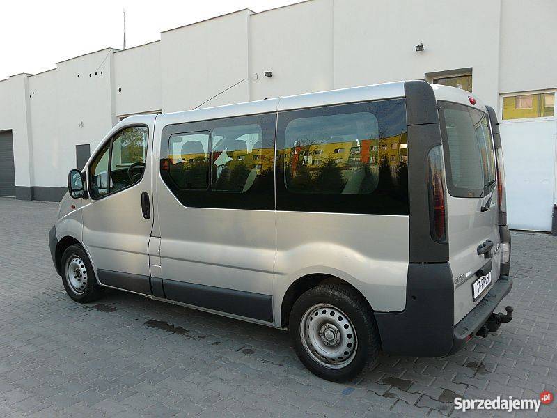 OPEL VIVARO Tour 19 CDTI 101 Klima 9 osób radio / CD Kielce