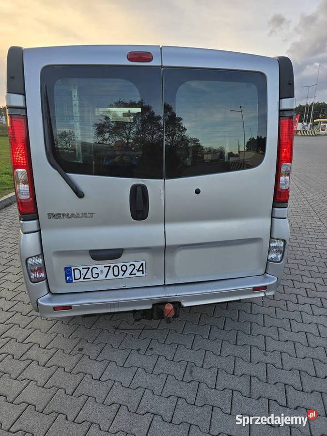Renault trafic 25 dci lift opel vivaro Iłowa