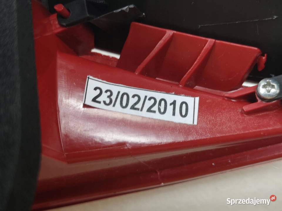 LAMPA PRAWY TYŁ LANCIA YPSILON 19952003 NOWA Lampy cofania