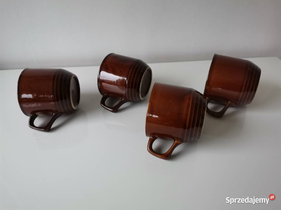 Stary nieużywany kubek Mi 4 sztuki porcelit