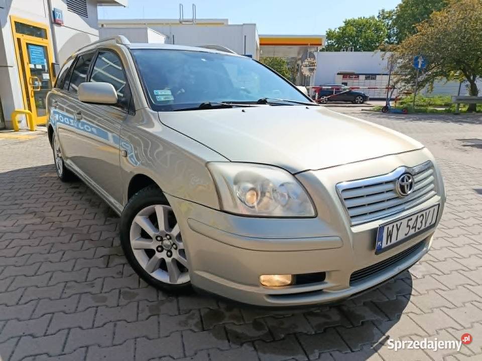 Toyota Avensis 18 lpg gaz hak 4x elszyby Rok produkcji 2004 Avensis Warszawa sprzedam