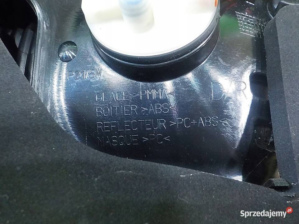 CITROEN C4 PICASSO II 16 EHDI 14r 5D lampa prawy Suków