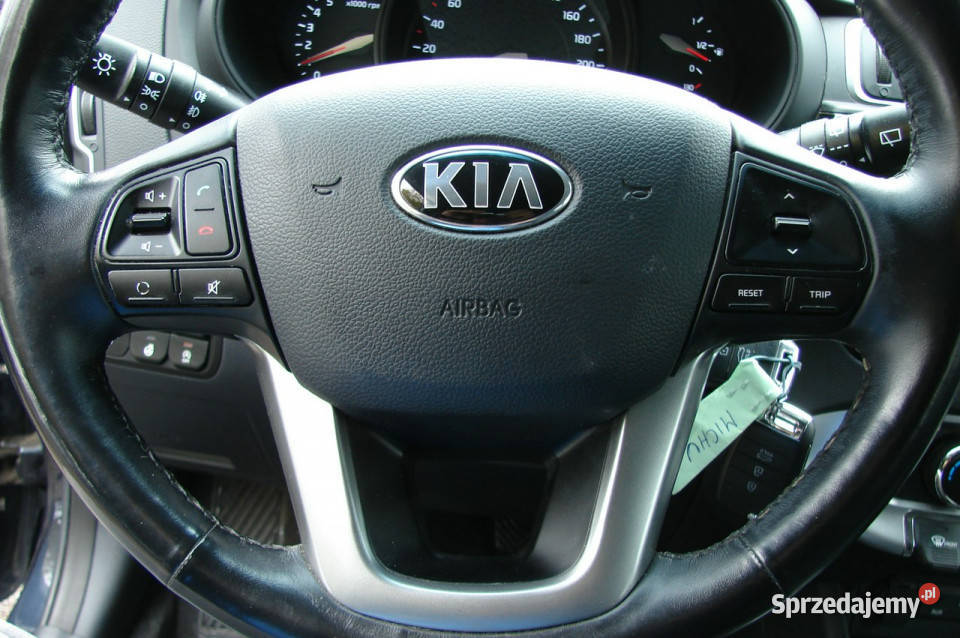 Kia Rio 14 E 100 III 2011 Rok produkcji 2015 Motoryzacja Piła