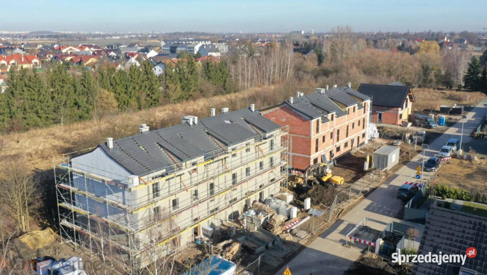 Dom szeregowy 11766m2 Iwiny Brochowska Domy sprzedam