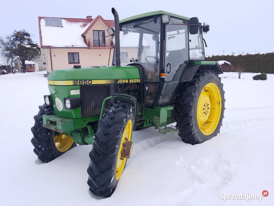 John Deere 2850