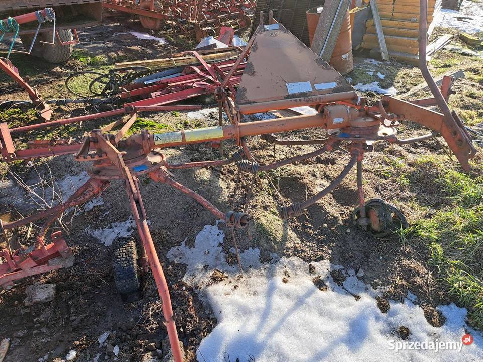 Rzewracarko zgrabiarka Kuhn GR24 części Pozostałe Piecewo sprzedam