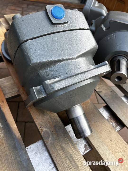 2 sztuki Silnikpompa hydrauliczna Parker VOAC Krosno