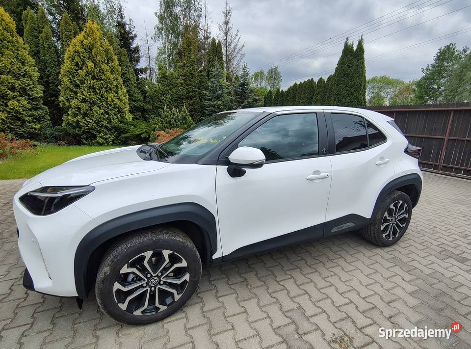 Toyota Yaris Cross Hybryda 2022 1 właściciel 4/5 Leszno