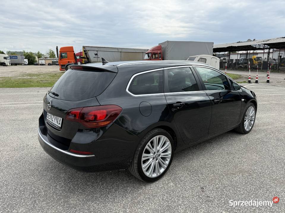 Opel Astra 14 BENZYNA Klimatronik Nawigacja CD Konin