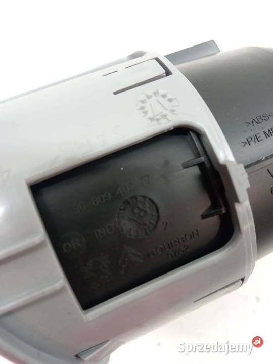 UCHWYT NA KUBEK DESKI KPL 2 9680940277 Peugeot