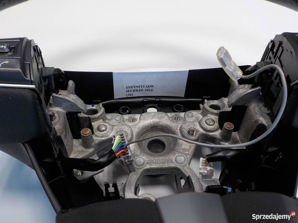 KIEROWNICA MULTIFUNKCYJNA INFINITI Q50 HYBRID osobowe wielkopolskie Nowy Tomyśl