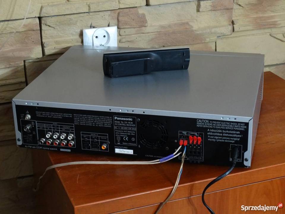 Wzmacniacz z radiem Panasonic SAEH40 pilot