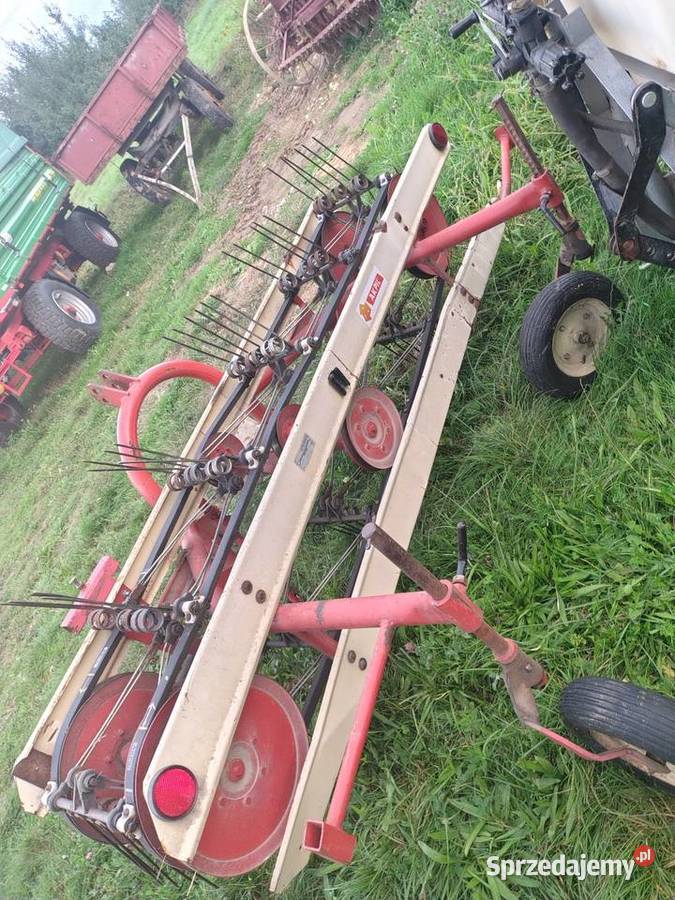 Przewracają do siana pasowa na 3 rzędy zebow Zgrabiarki i przetrząsacze lubelskie Wolica Pierwsza