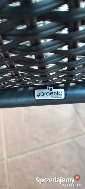 Komplet ogrodowy 2 krzesła stolik szklany ratan